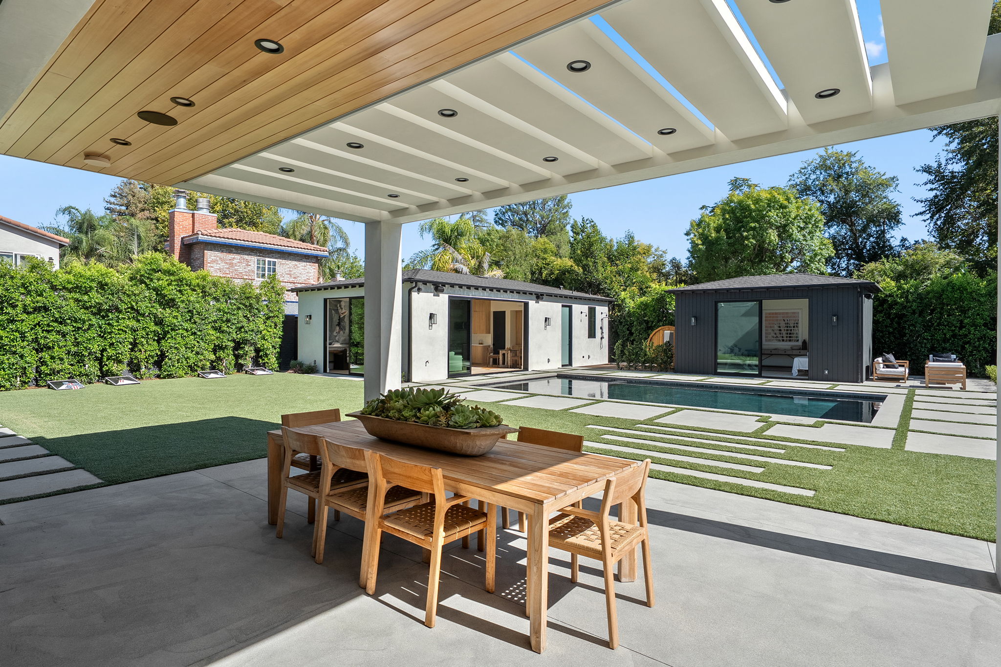 23416 Califa Street-72