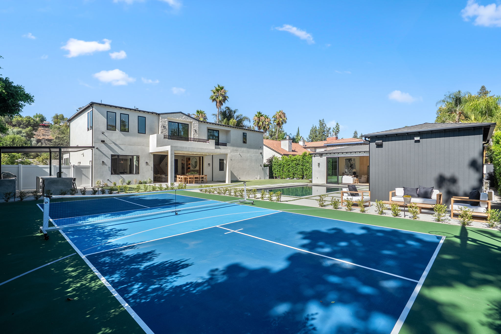 23416 Califa Street-79