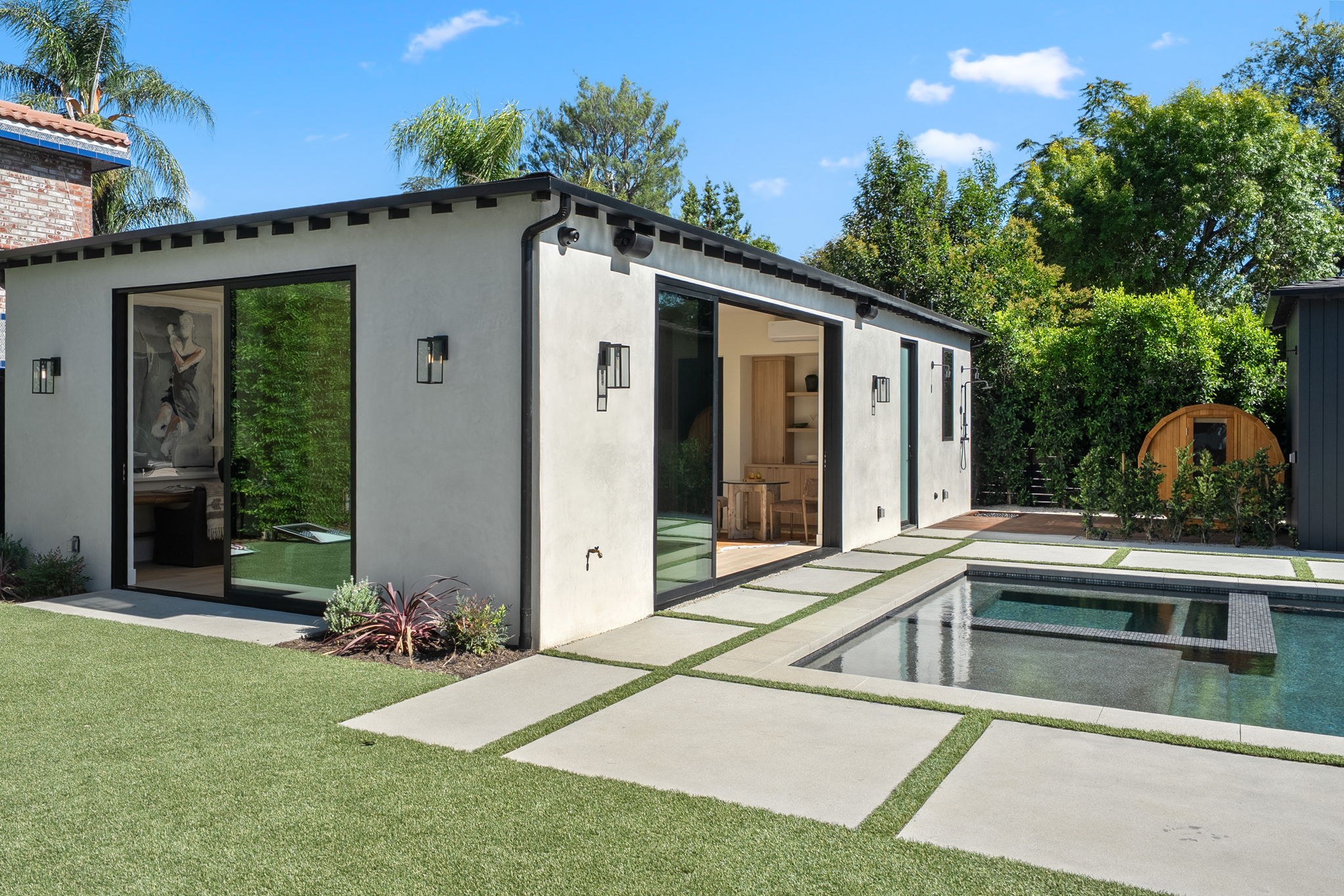 23416 Califa Street-88