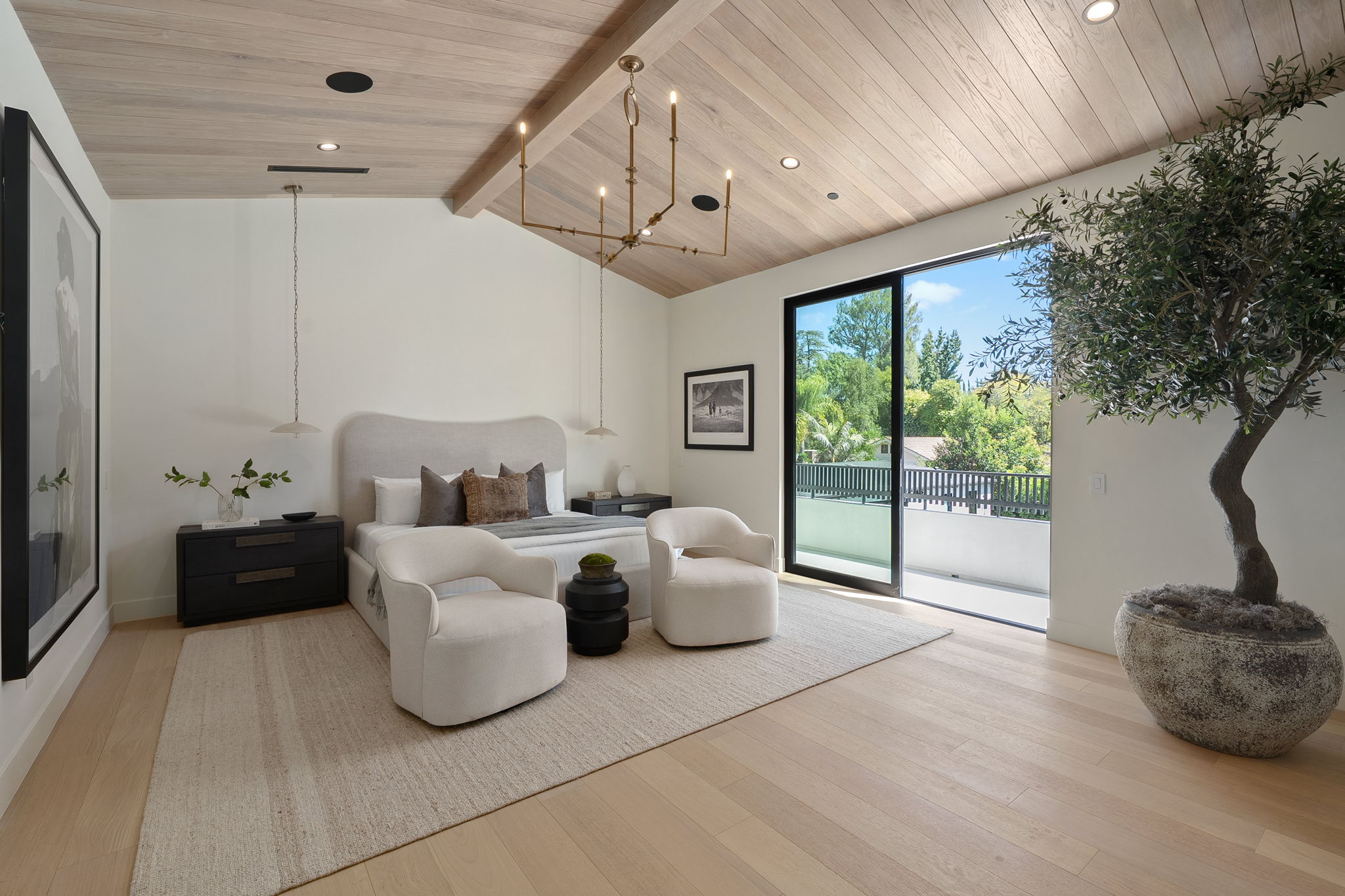 23416 Califa Street-112