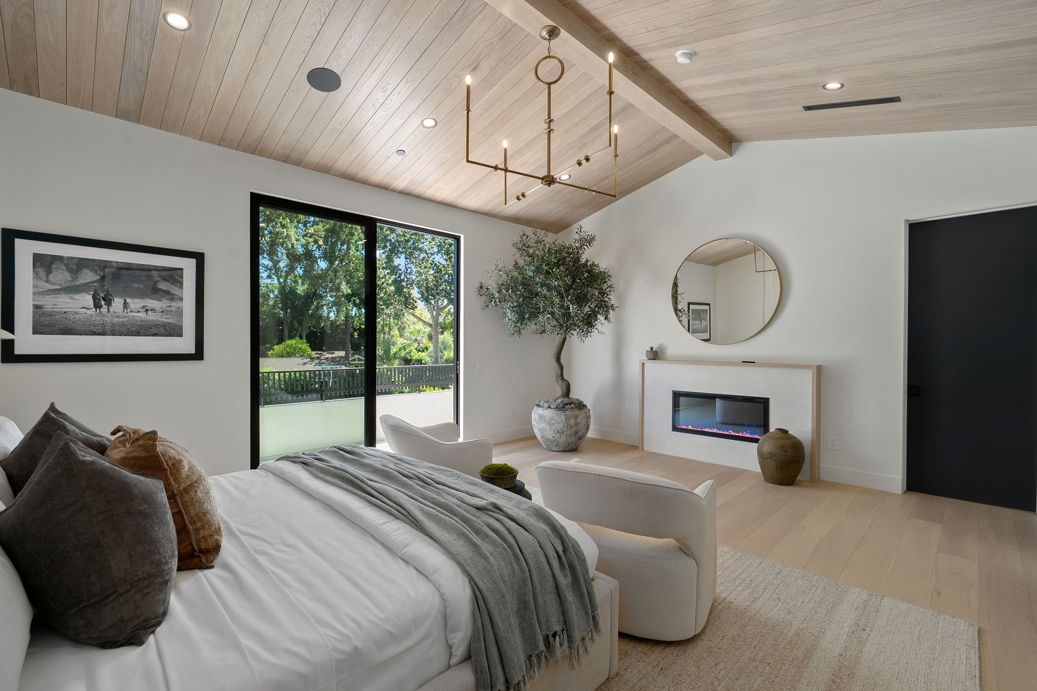 23416 Califa Street-114