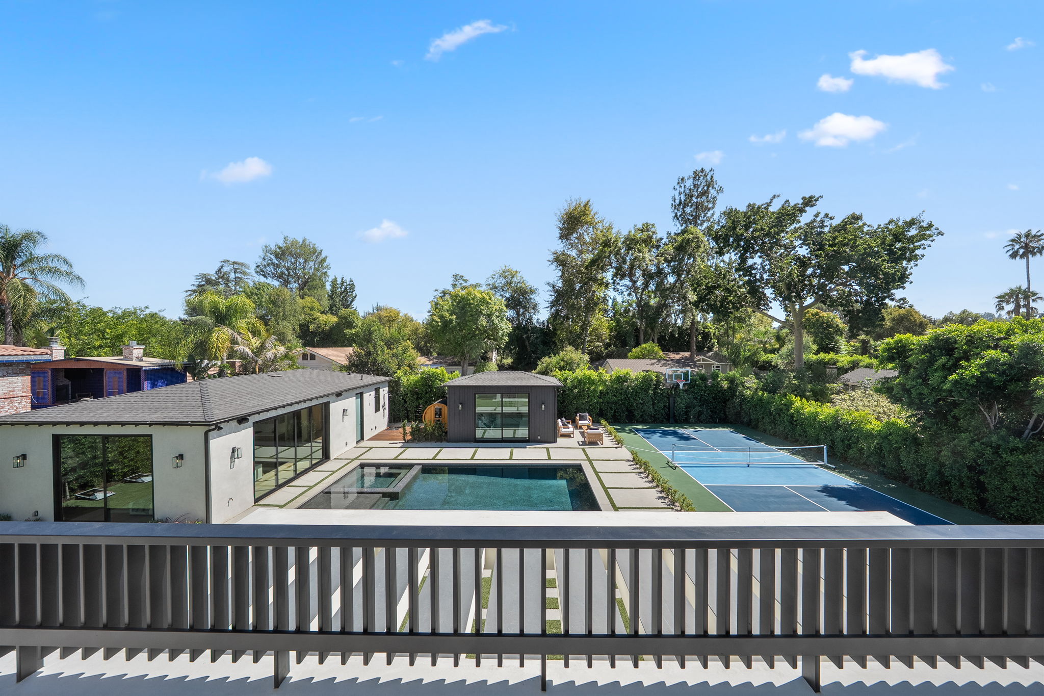 23416 Califa Street-121