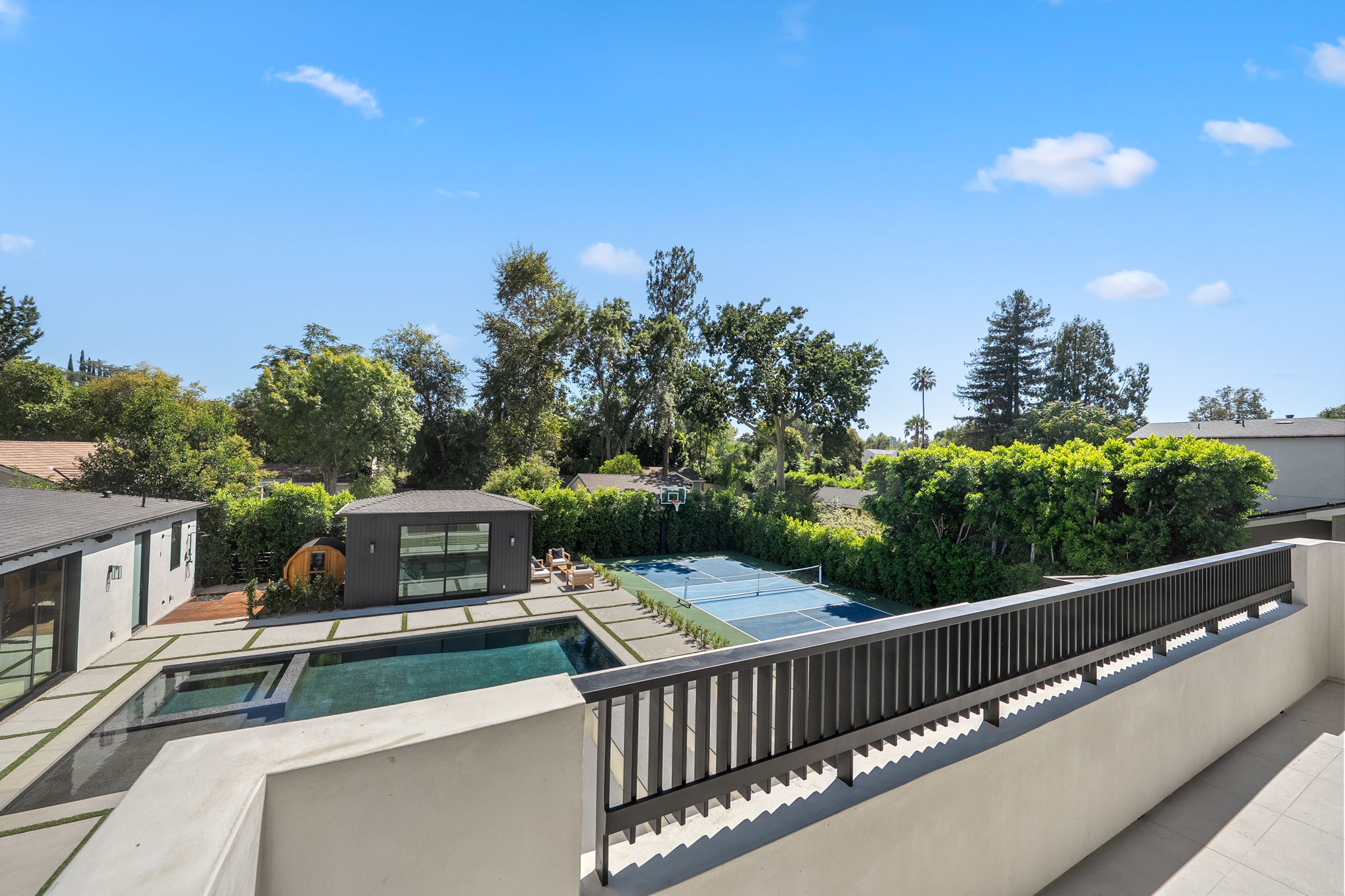 23416 Califa Street-122