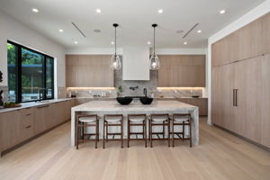 23416 Califa Street-48
