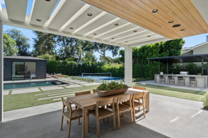 23416 Califa Street-71