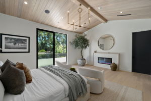 23416 Califa Street-114