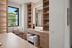 23416 Califa Street-124