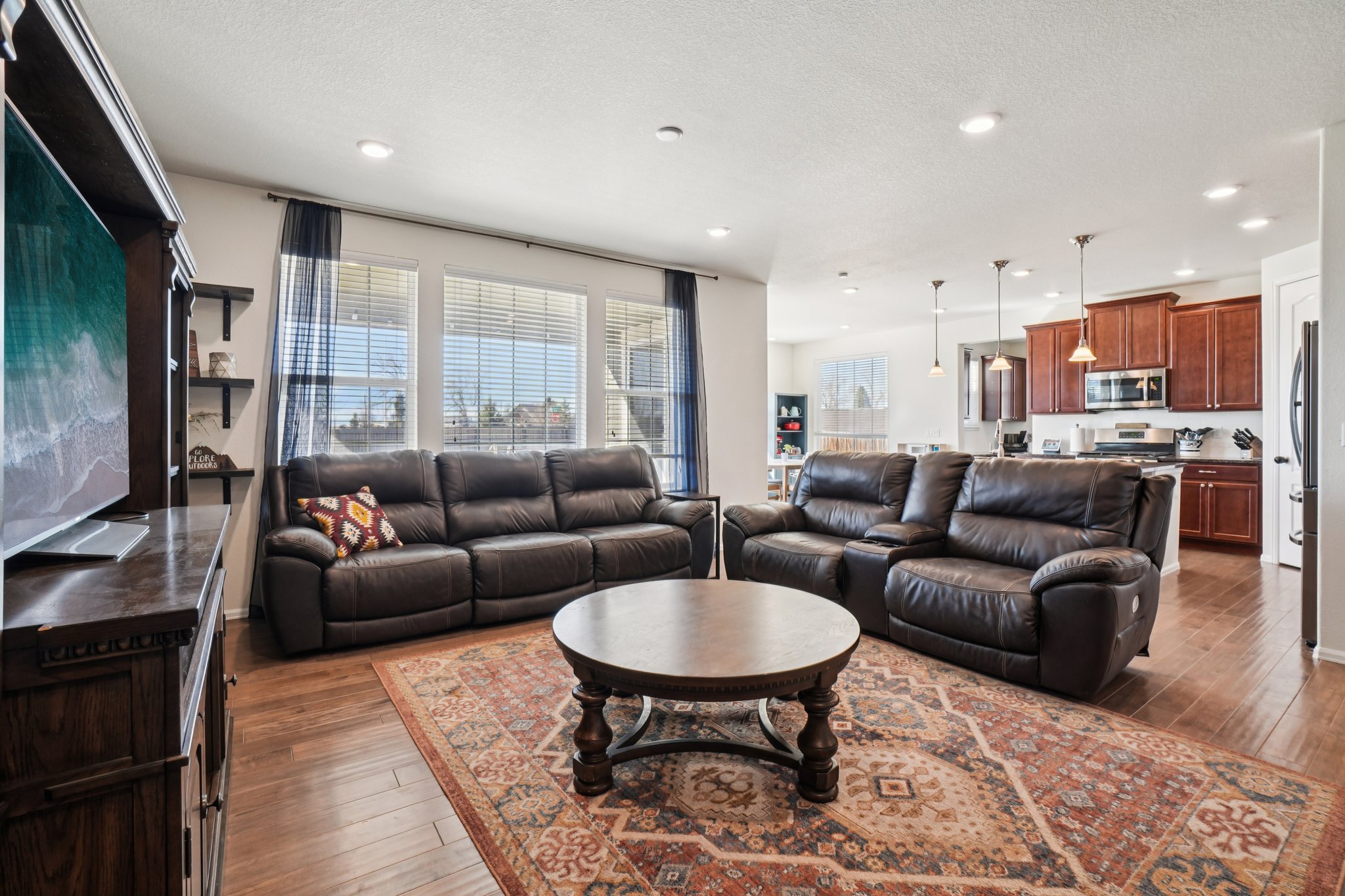 E 161st Ct-S1502-010.jpg