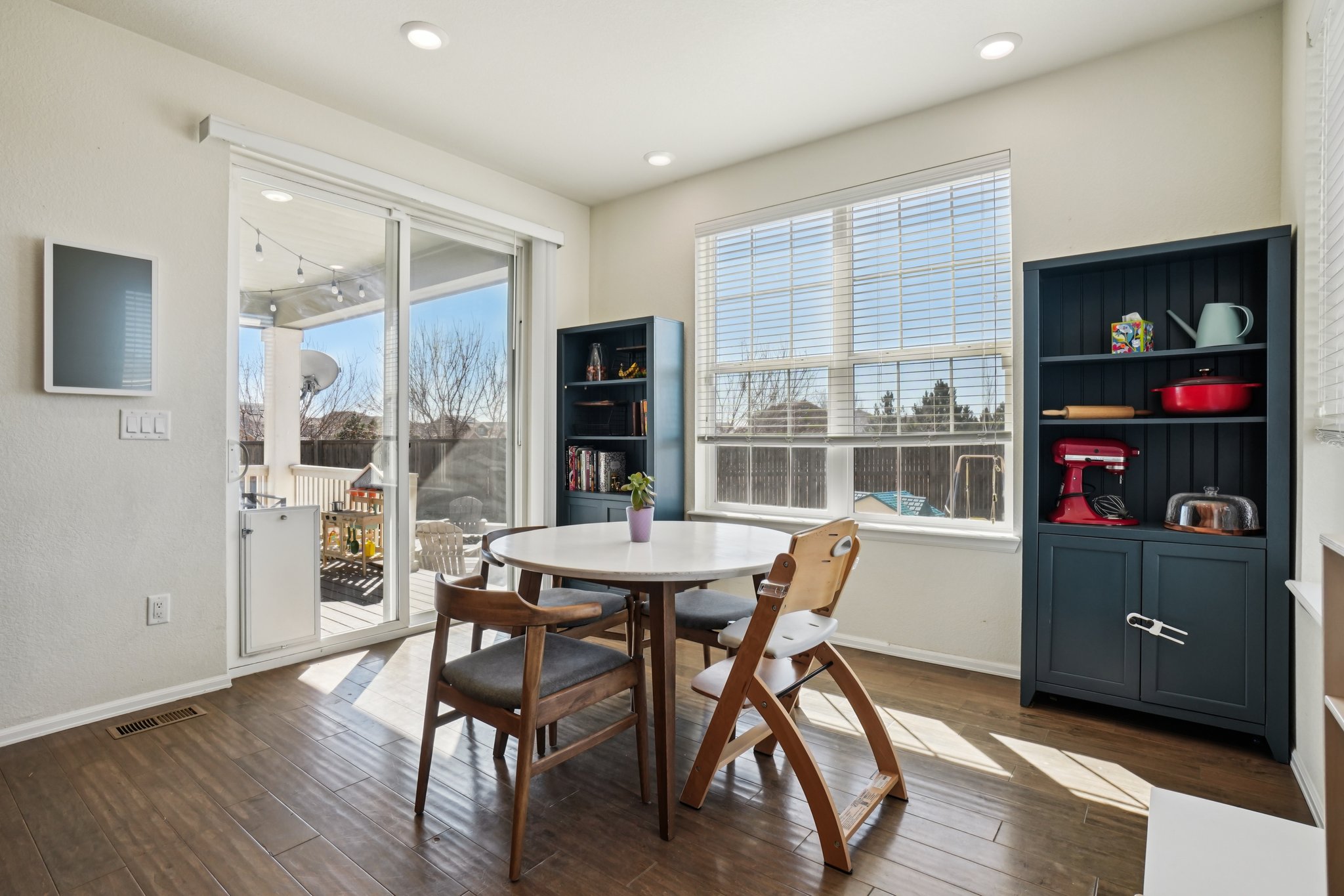 E 161st Ct-S1502-016.jpg