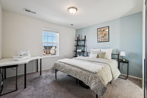 E 161st Ct-S1502-024.jpg