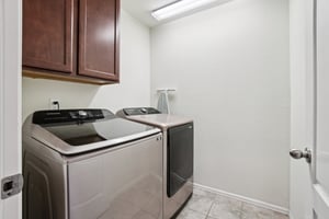 E 161st Ct-S1502-031.jpg