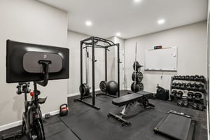 E 161st Ct-S1502-039.jpg