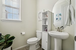 E 161st Ct-S1502-051.jpg