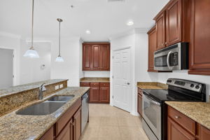Kitchen 1 of 4