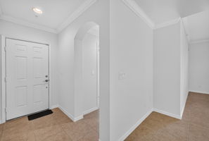 Foyer 1 of 2