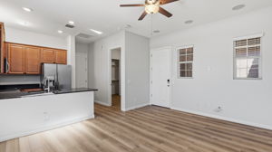  Photo 57