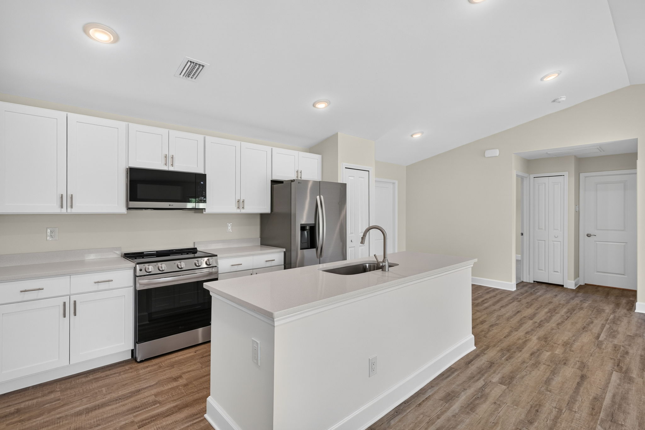 Kitchen 1 of 4