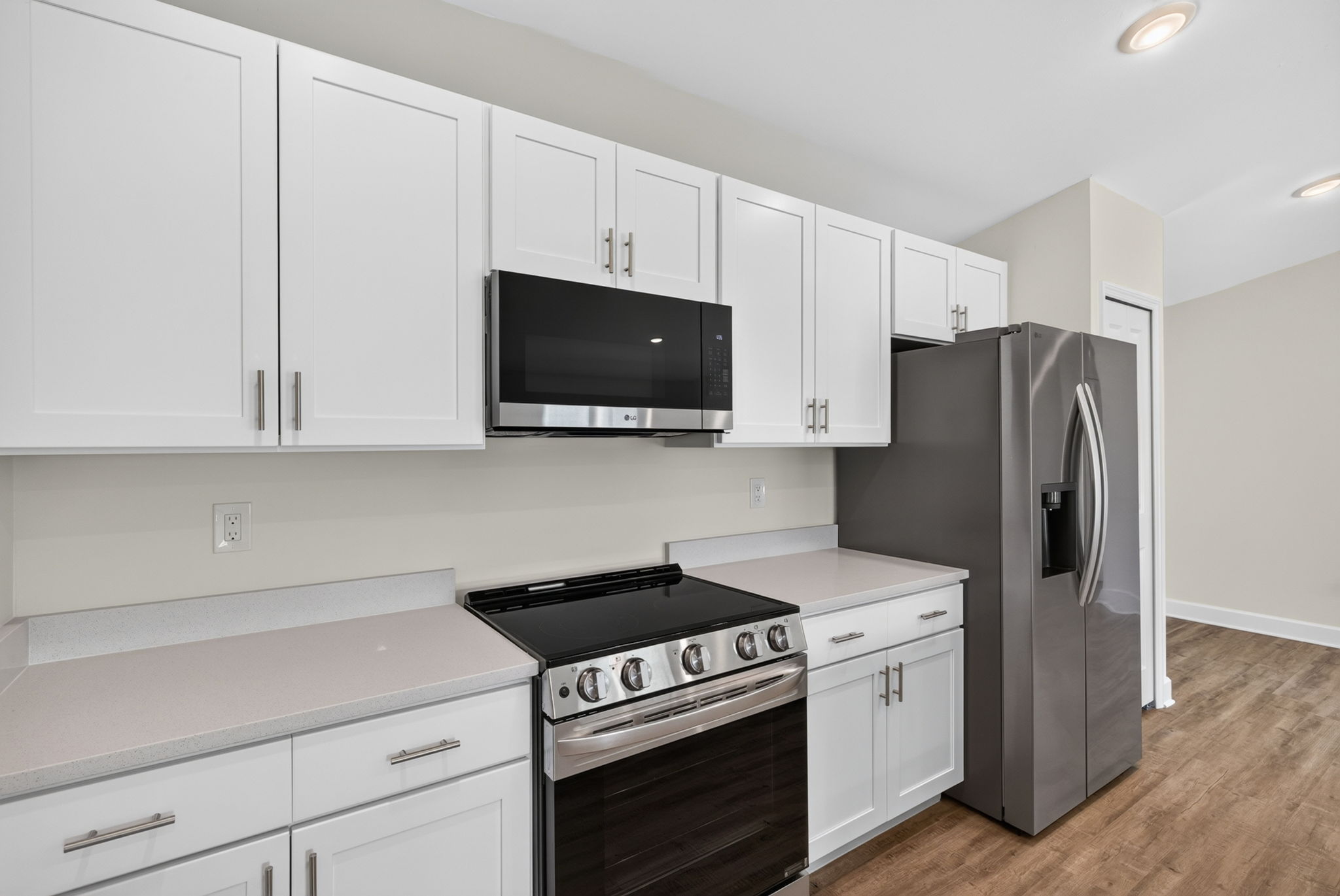 Kitchen 2 of 4