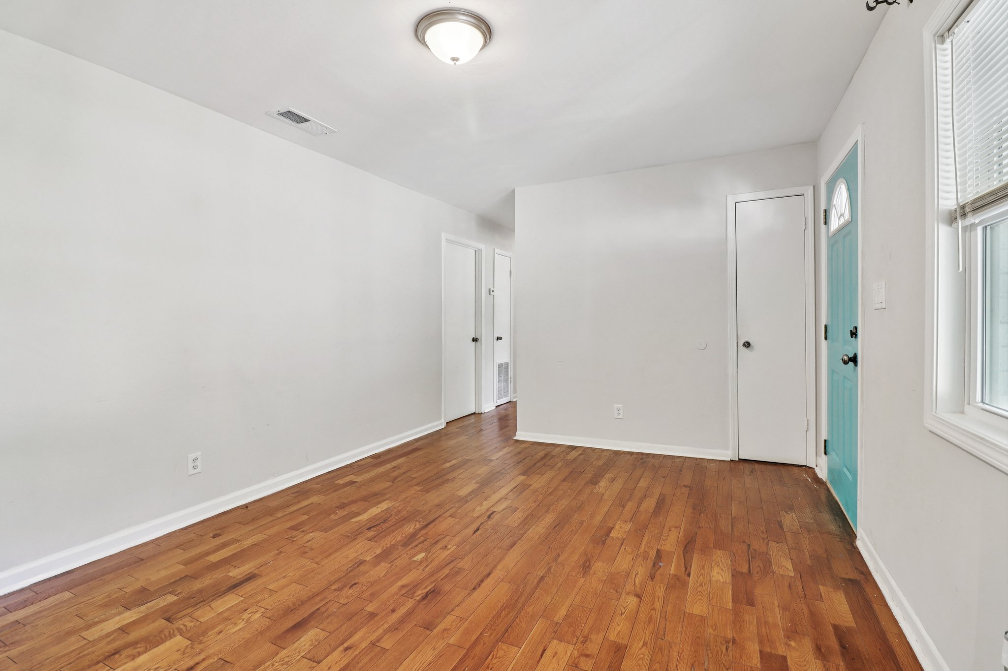 Chestnut Log Pl-S1504-011.jpg