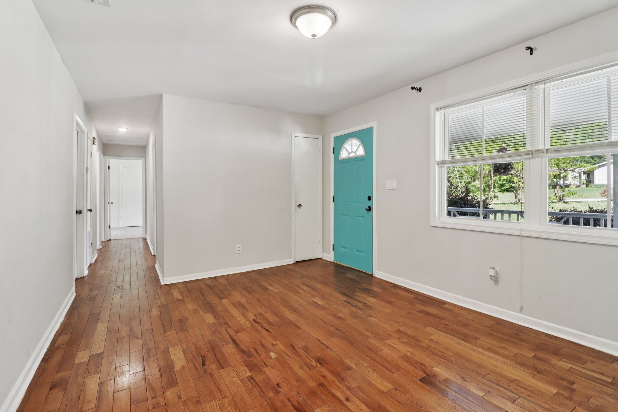 Chestnut Log Pl-S1504-014.jpg