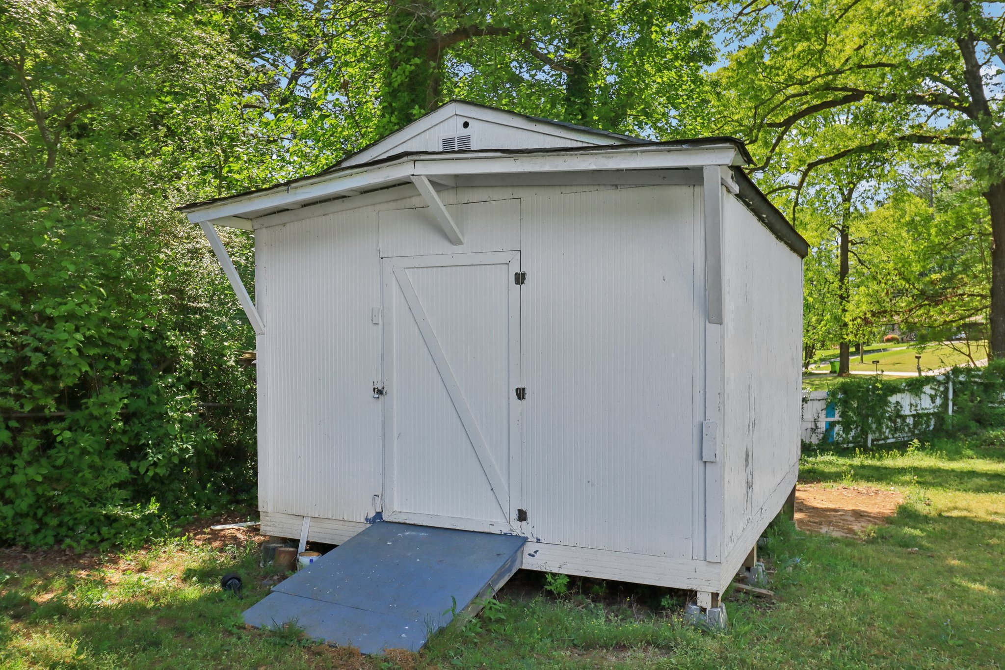 Chestnut Log Pl-S1504-054.jpg