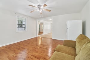 Chestnut Log Pl-S1504-017.jpg