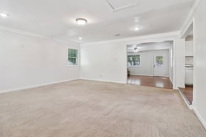 Chestnut Log Pl-S1504-019.jpg