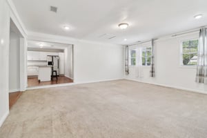 Chestnut Log Pl-S1504-022.jpg