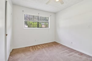 Chestnut Log Pl-S1504-034.jpg