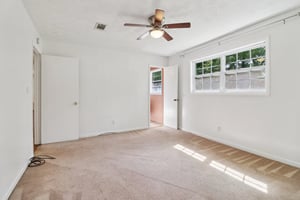 Chestnut Log Pl-S1504-038.jpg