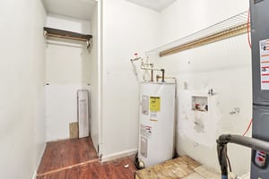 Chestnut Log Pl-S1504-043.jpg