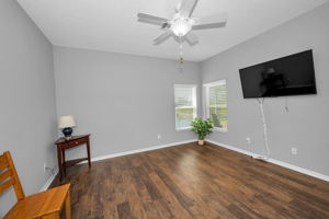 Master Bedroom1b