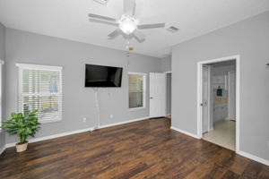 Master Bedroom1c