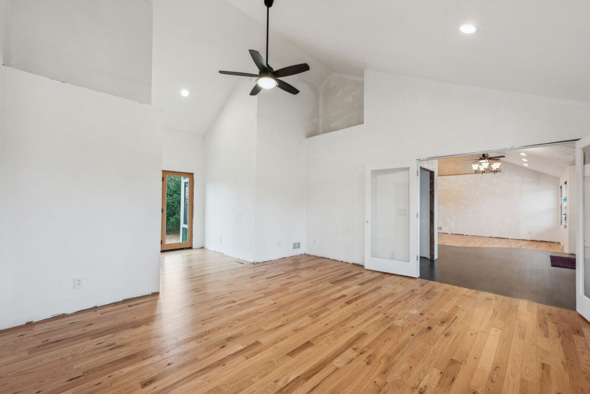 13_Interior