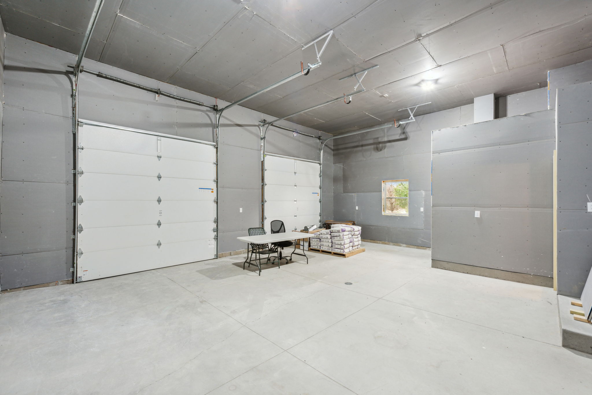 46_Interior