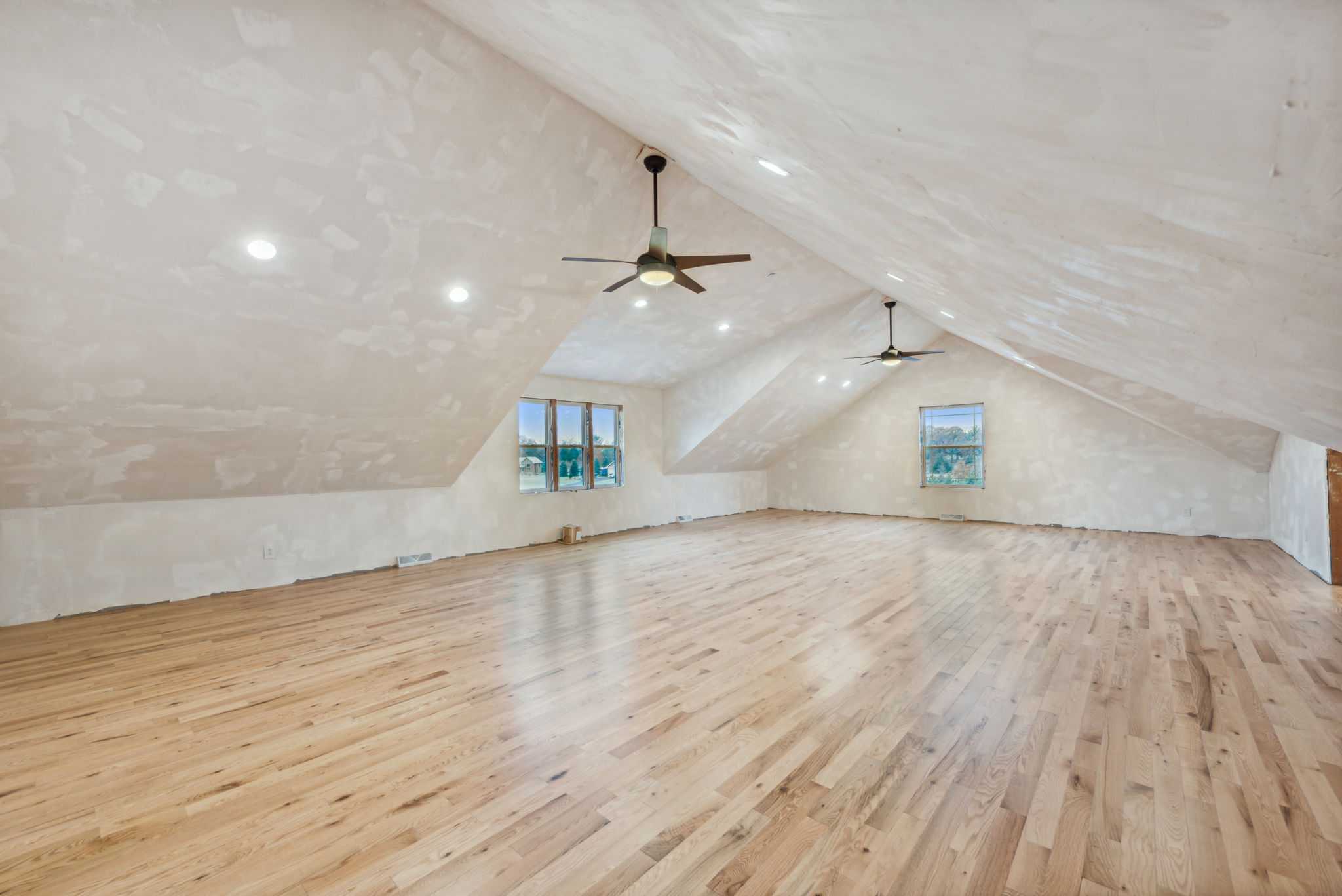 26_Interior