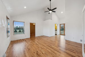 14_Interior