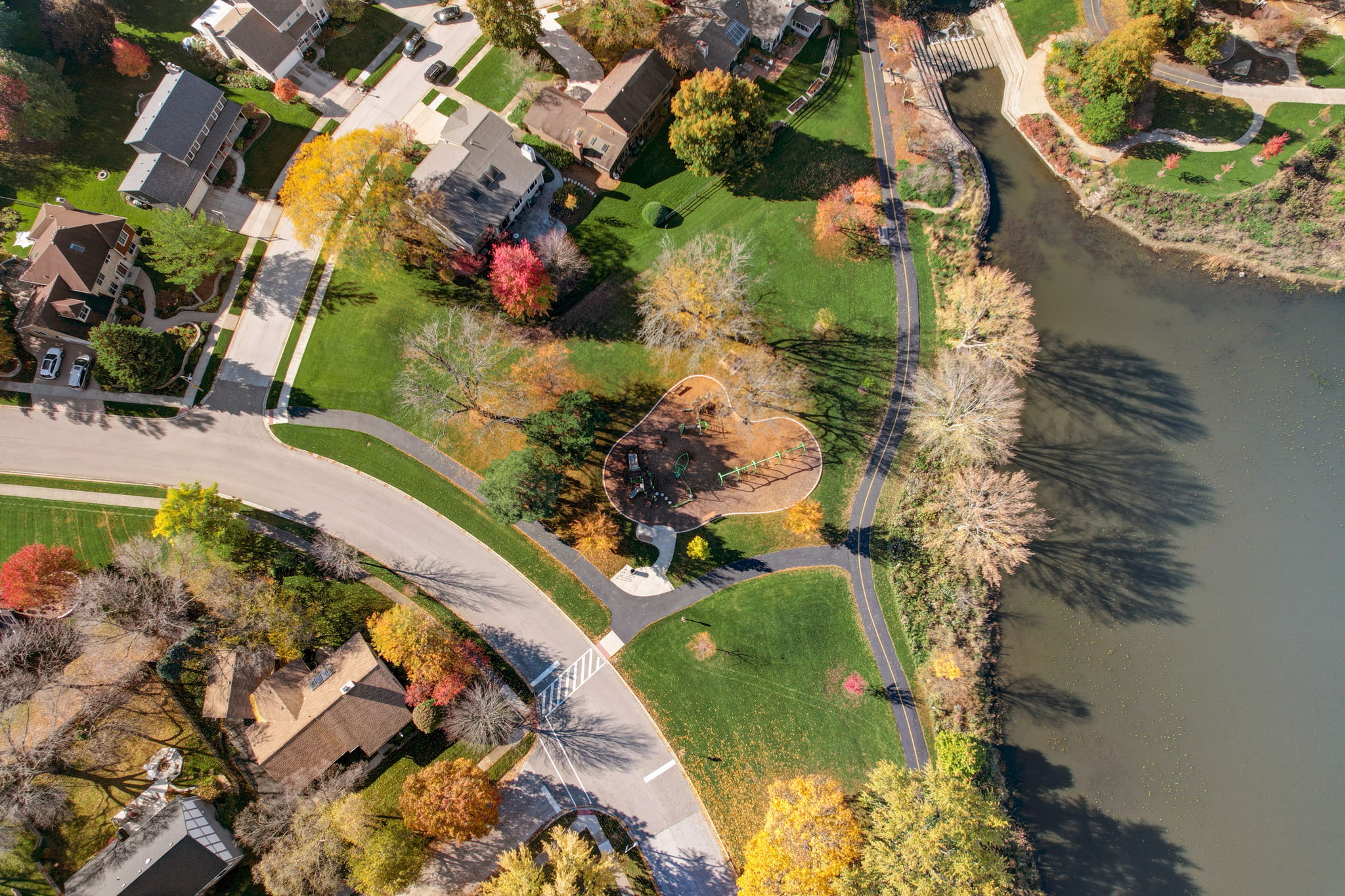 Lakeshore Ct-061