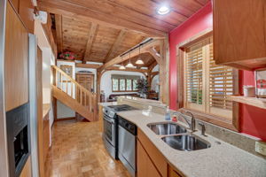 Lakeshore Ct-013