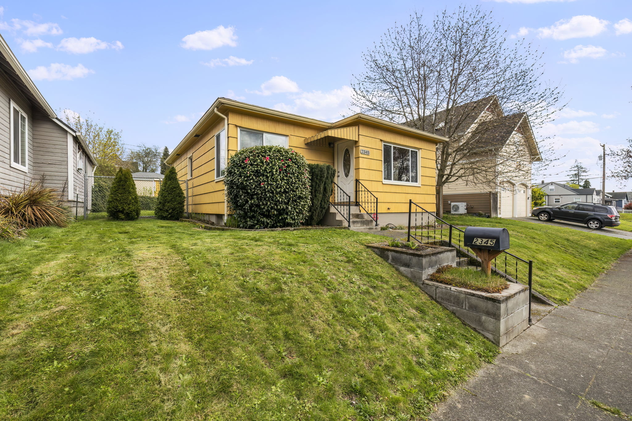 2345 S Cushman Ave, Tacoma, WA 98405 | Four Foot Photography