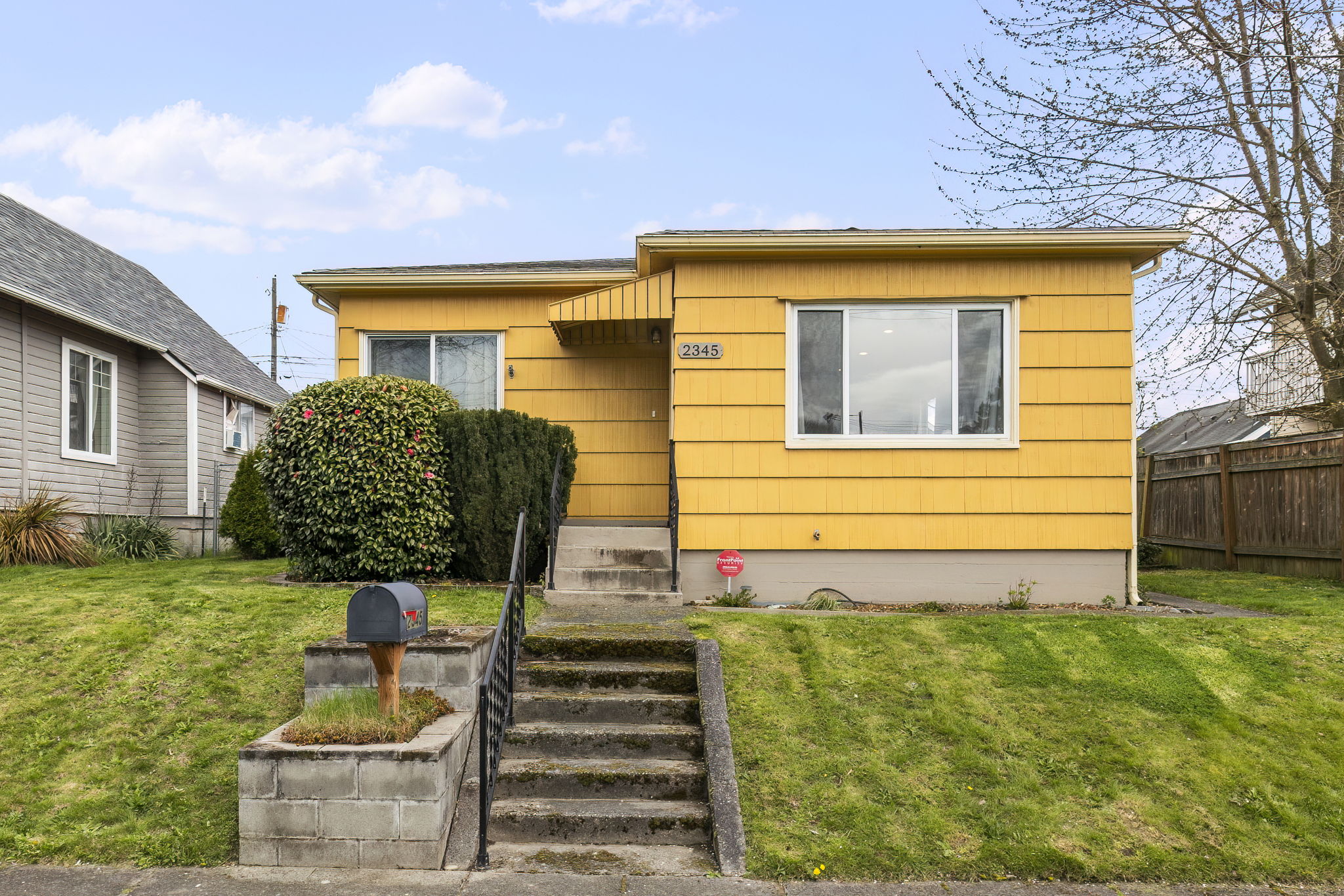 2345 S Cushman Ave, Tacoma, WA 98405 | Four Foot Photography