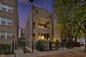 2345 W Thomas St 1F - Twilight_001