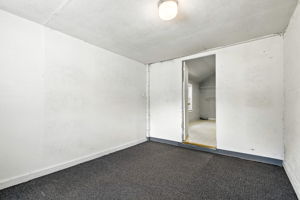  Photo 34