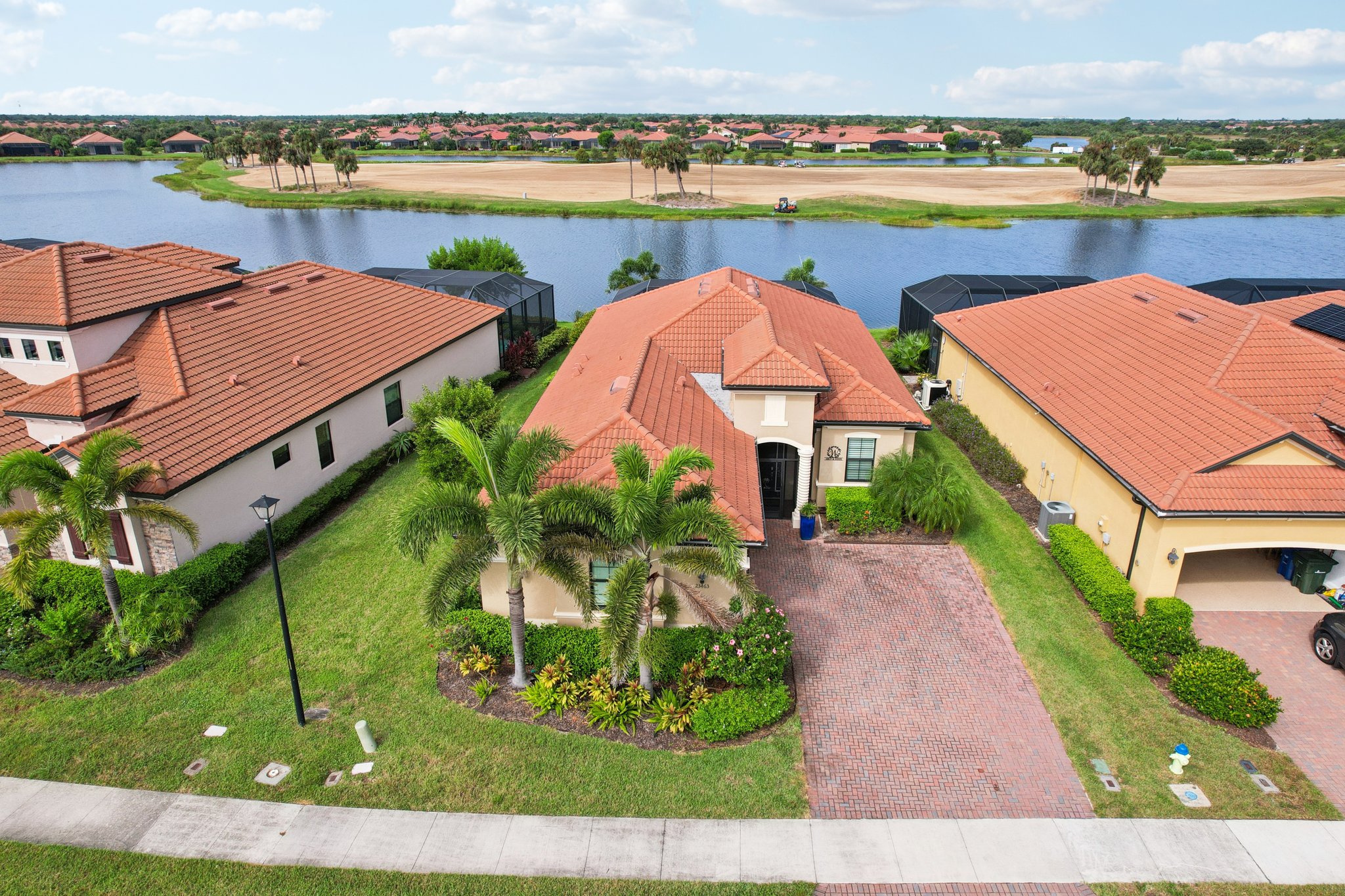 Waverly Cir-S0310-041.jpg