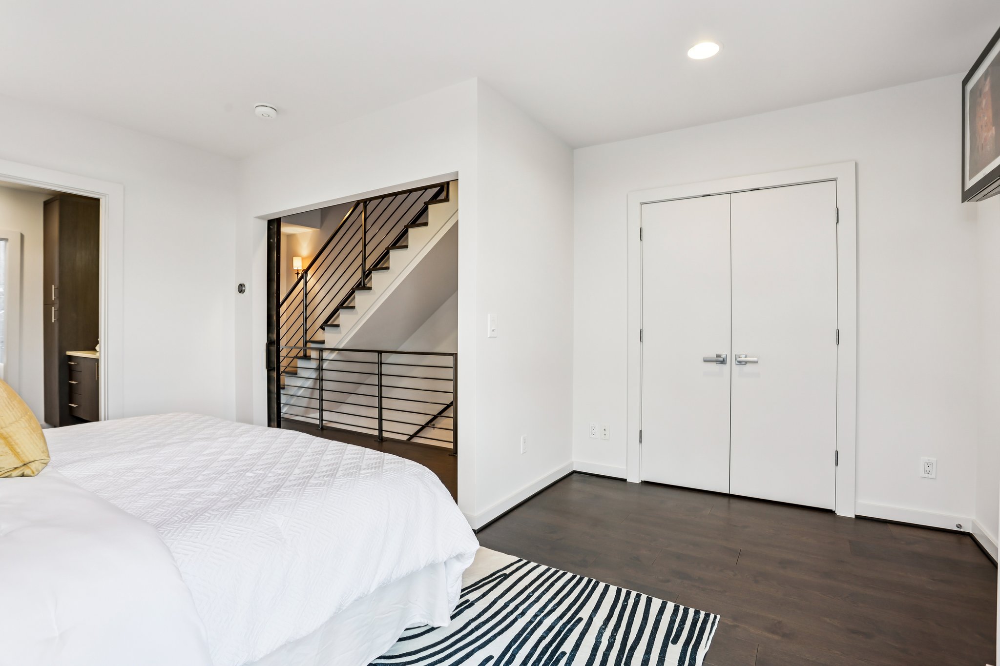 10th Ave-S1103-019.jpg