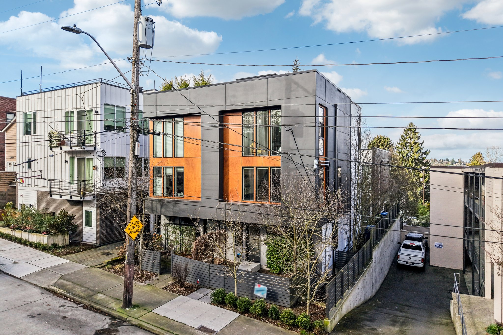 10th Ave-S1103-042.jpg