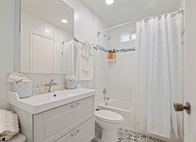 20-Unit A - Bathroom