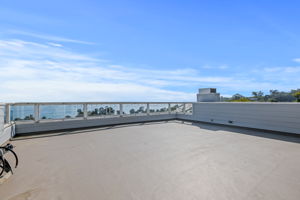33-Unit B - Balcony Deck