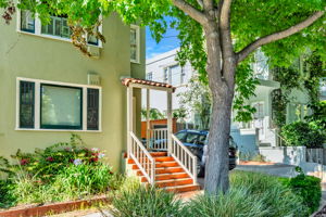 002_2347 Woolsey St