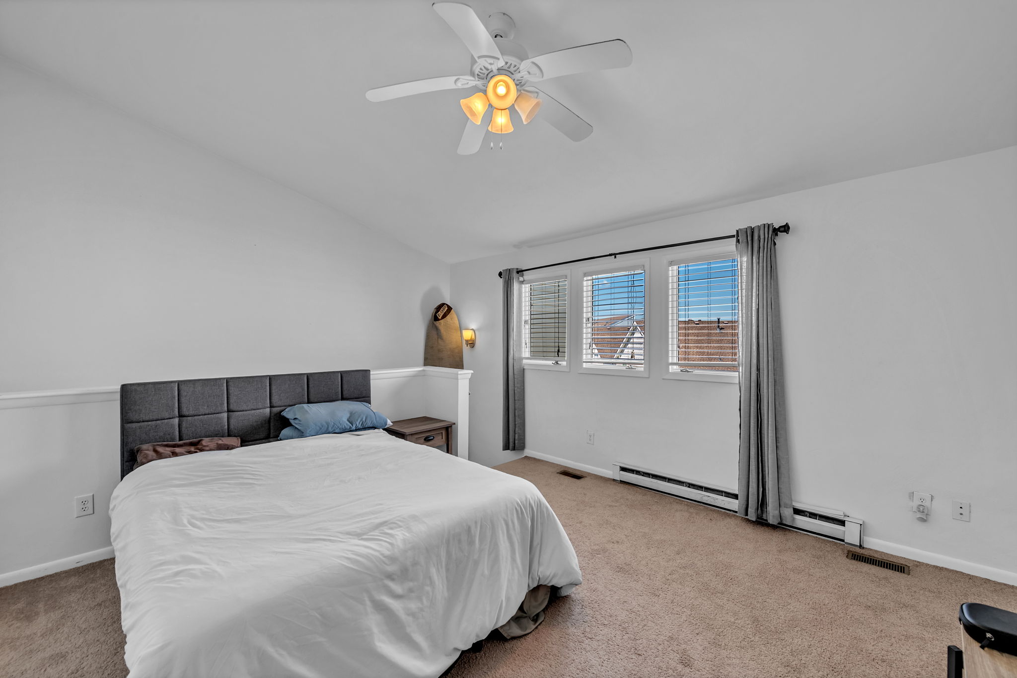Bedroom 2 - 3rd Floor